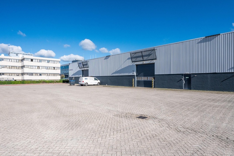 BedrijfsruimteaanHallenweg 2 - 4<br/> inBest BedrijfsruimteaanHallenweg 2 - 4<br/> inBest