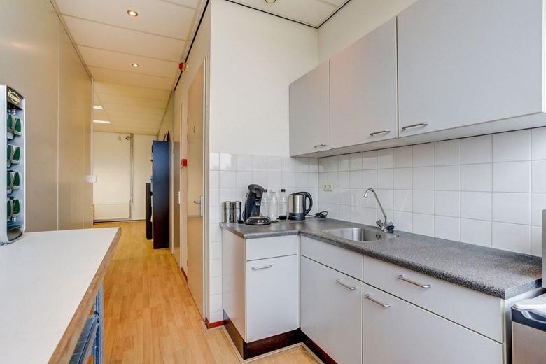 WinkelruimteaanBellstraat 2 D<br/> inVlaardingen WinkelruimteaanBellstraat 2 D<br/> inVlaardingen