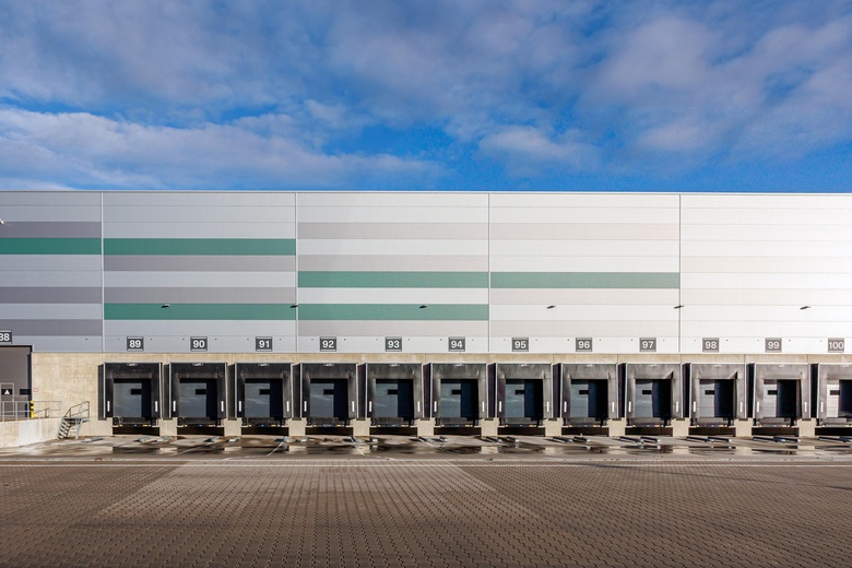 BedrijfsruimteaanRietgraaf 10 - 12<br/> inOosterhout