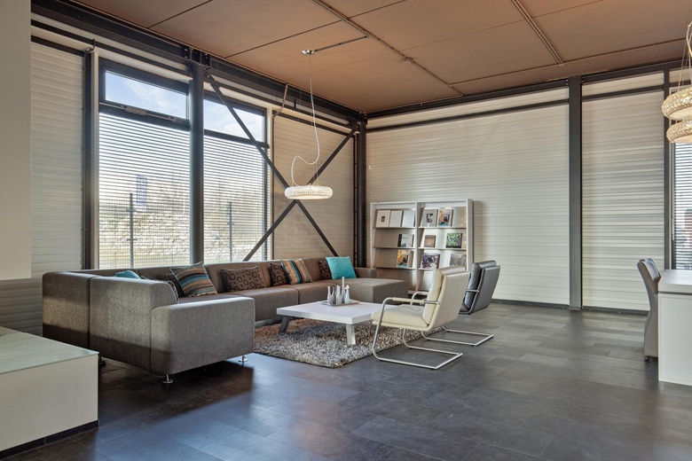 Bedrijfsruimteaan's-Gravenweg 332<br/> inNieuwerkerk aan den IJssel