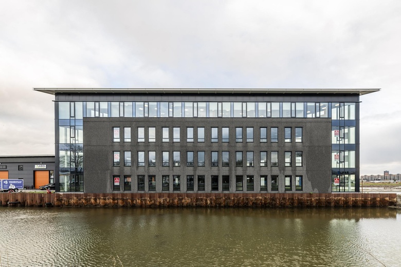 KantoorruimteaanKringloopweg 16<br/> inHendrik-Ido-Ambacht