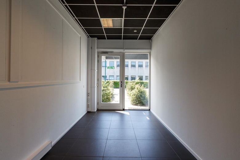 KantoorruimteaanMeidoornkade 18<br/> inHouten