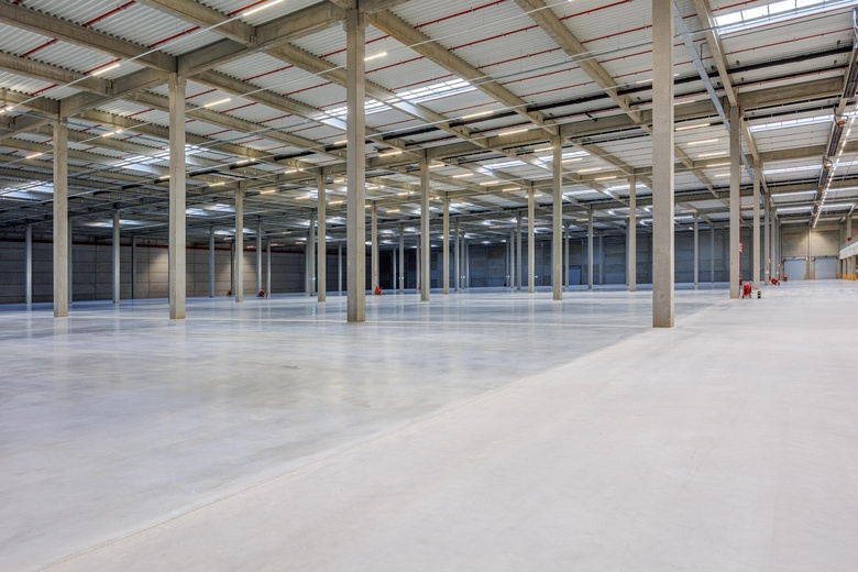 BedrijfsruimteaanRietgraaf 10 - 12<br/> inOosterhout