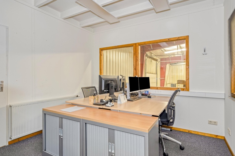 BedrijfsruimteaanTomeikerweg 31<br/> inGeleen