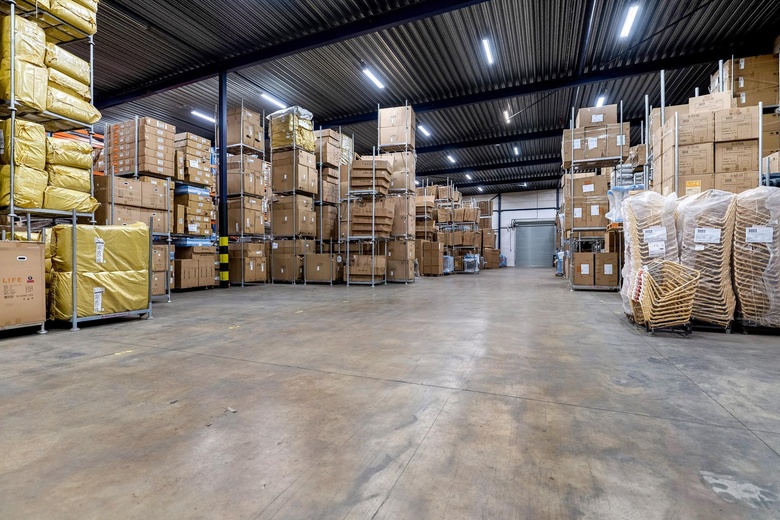 BedrijfsruimteaanBorchwerf 8 e<br/> inRoosendaal BedrijfsruimteaanBorchwerf 8 e<br/> inRoosendaal