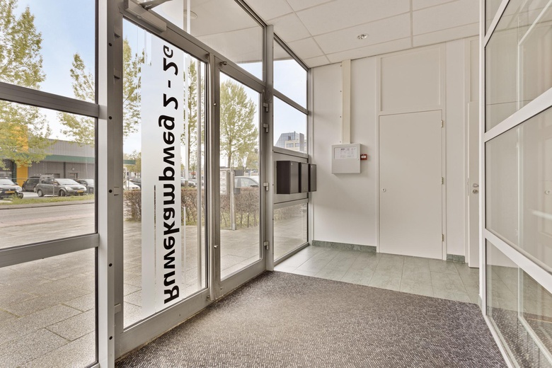 KantoorruimteaanRuwekampweg 2 E<br/> inDen Bosch KantoorruimteaanRuwekampweg 2 E<br/> inDen Bosch