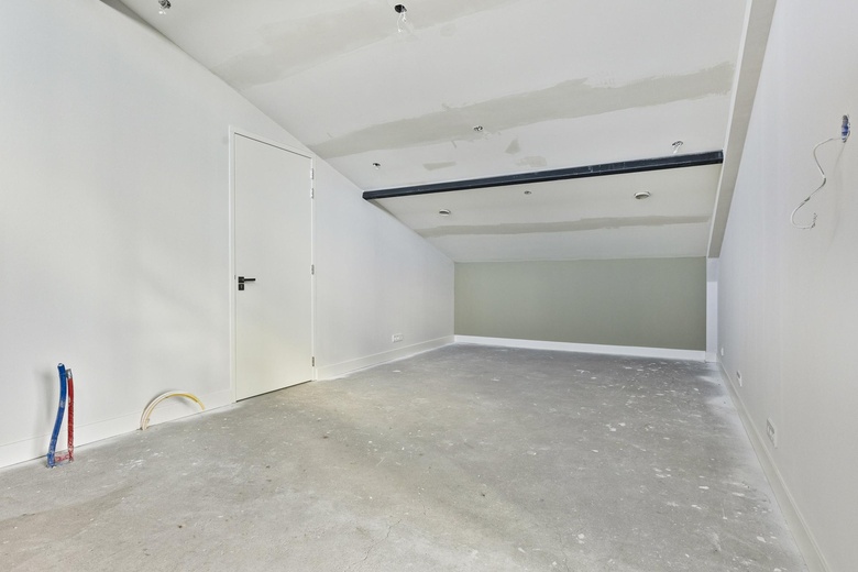 BedrijfsruimteaanKreitenmolenstraat 198<br/> inUdenhout BedrijfsruimteaanKreitenmolenstraat 198<br/> inUdenhout