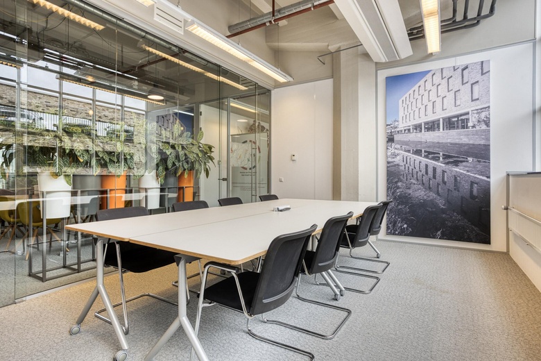 KantoorruimteaanBaronie 42 8 0 ong<br/> inAlphen aan den Rijn