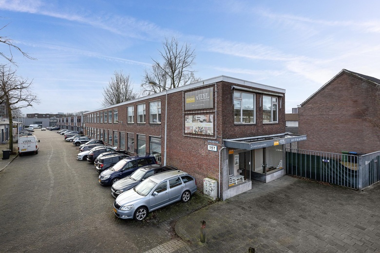 BedrijfsruimteaanWoenselsestraat 333<br/> inEindhoven BedrijfsruimteaanWoenselsestraat 333<br/> inEindhoven