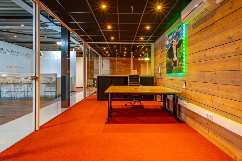 BedrijfsruimteaanDe Limiet 3 a<br/> inVianen BedrijfsruimteaanDe Limiet 3 a<br/> inVianen