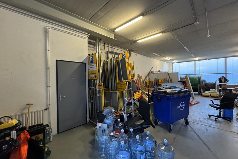 BedrijfsruimteaanFermiweg 12<br/> inSpijkenisse