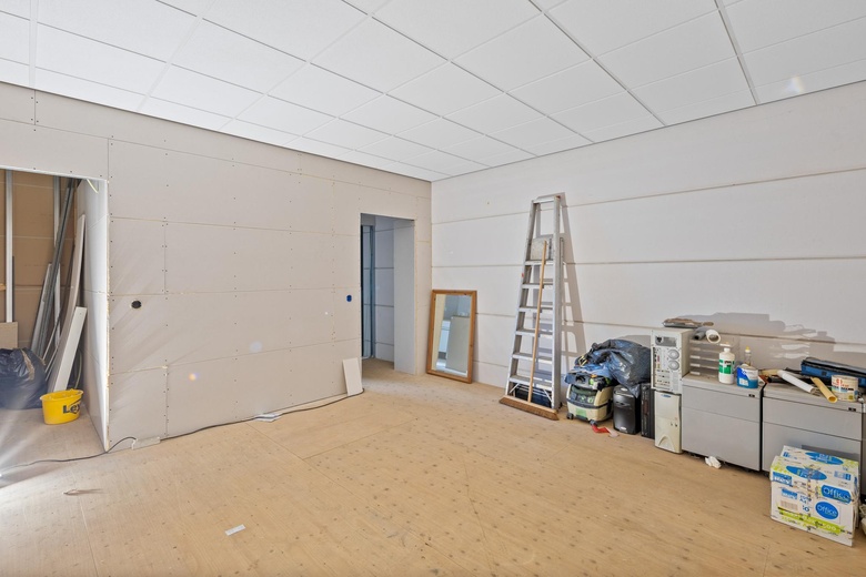 BedrijfsruimteaanNeon 25 p<br/> inOud-Gastel