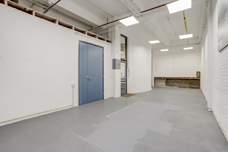 BedrijfsruimteaanStanderdmolen 20<br/> inHouten