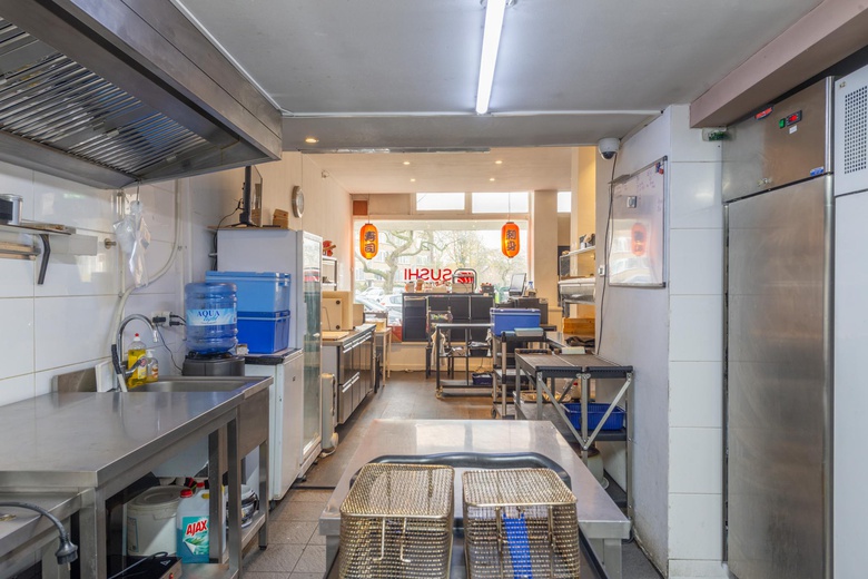 WinkelruimteaanE.du Perronstraat 34<br/> inWeesp