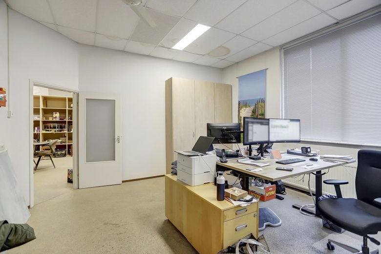 BedrijfsruimteaanAmbachtsstraat 32<br/> inWinterswijk BedrijfsruimteaanAmbachtsstraat 32<br/> inWinterswijk