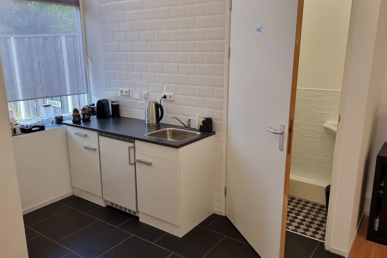 KantoorruimteaanRoombekerveld 43<br/> inEnschede KantoorruimteaanRoombekerveld 43<br/> inEnschede