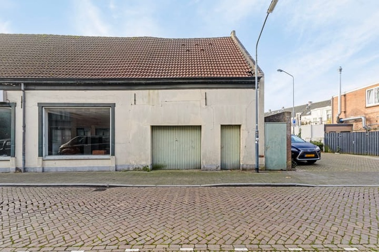 WinkelruimteaanSint Janstraat 11 B<br/> inOosterhout WinkelruimteaanSint Janstraat 11 B<br/> inOosterhout