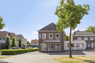 Bekijk foto 2 van 't Dorp 103 Bekijk foto 2 van 't Dorp 103
