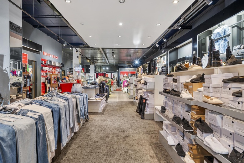WinkelruimteaanRijnstraat 48<br/> inArnhem WinkelruimteaanRijnstraat 48<br/> inArnhem