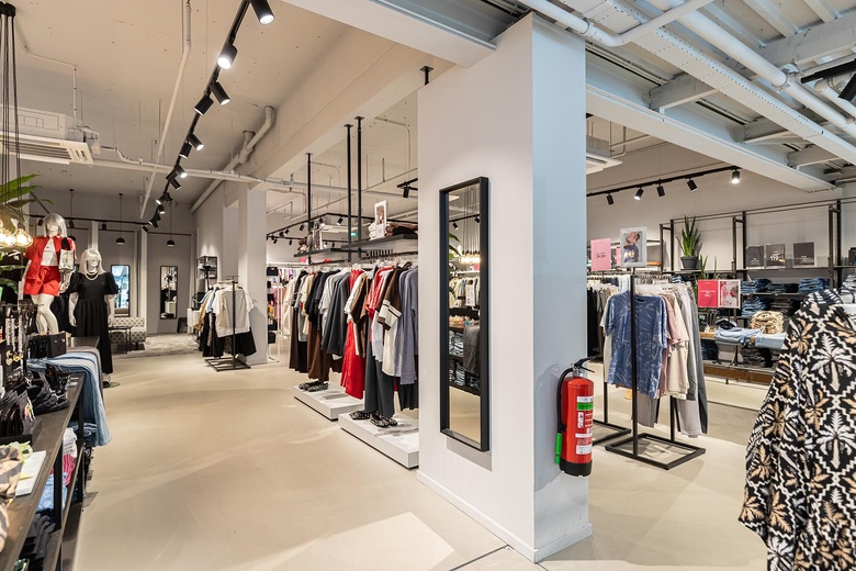 WinkelruimteaanMakado-Center 12<br/> inAlblasserdam