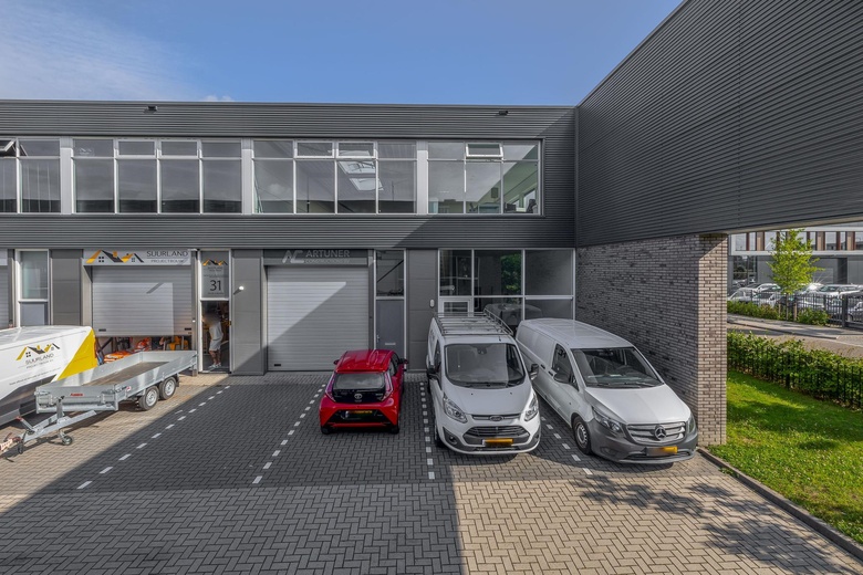BedrijfsruimteaanZeppelinstraat 33<br/> inBerkel en Rodenrijs
