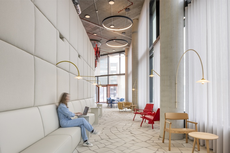 KantoorruimteaanH.J.E. Wenckebachweg 230<br/> inAmsterdam