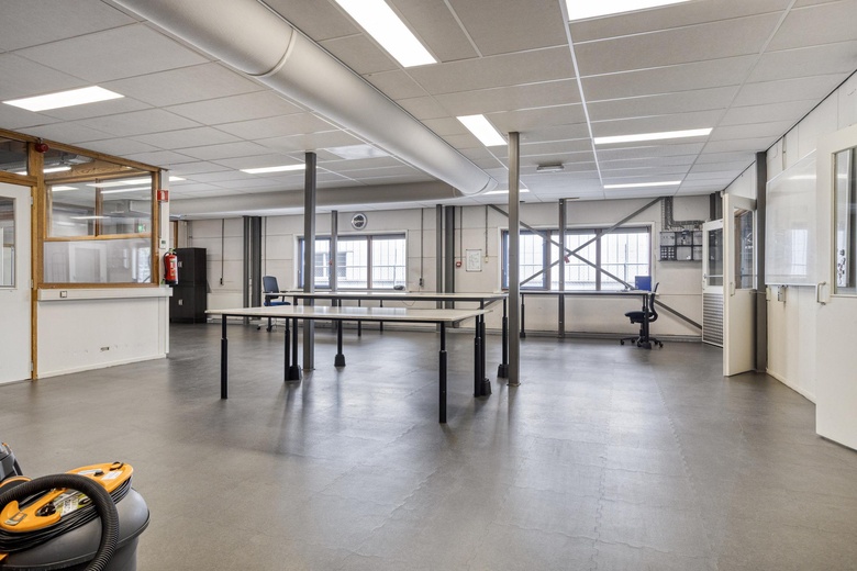 BedrijfsruimteaanPascalstraat 70<br/> inDordrecht BedrijfsruimteaanPascalstraat 70<br/> inDordrecht