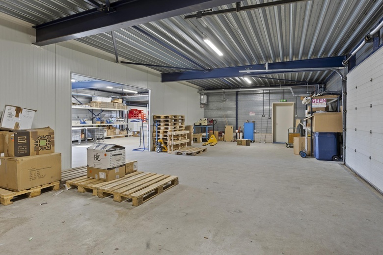 BedrijfsruimteaanEerste Zeine 86 a<br/> inWaalwijk BedrijfsruimteaanEerste Zeine 86 a<br/> inWaalwijk
