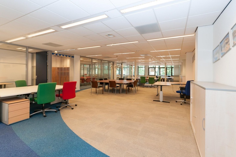 KantoorruimteaanBezuidenhoutseweg 27 - 29<br/> inDen Haag