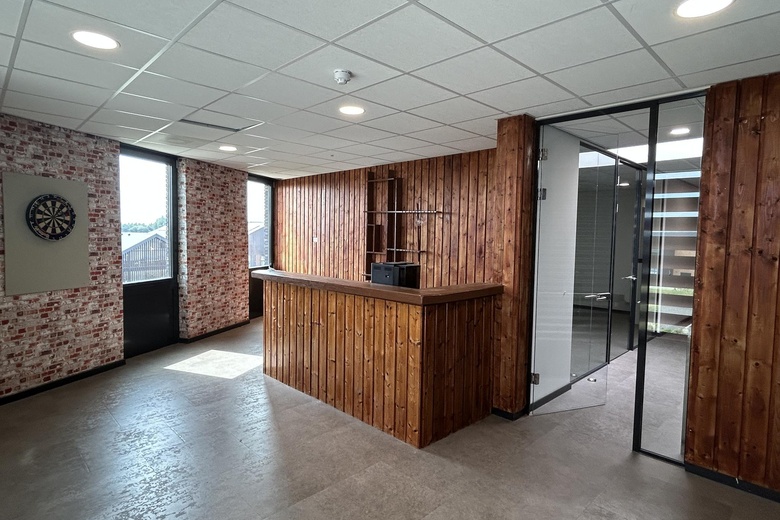 BedrijfsruimteaanDijkleger 24<br/> inVianen