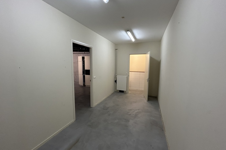 WinkelruimteaanMolenstraat 20<br/> inNaaldwijk WinkelruimteaanMolenstraat 20<br/> inNaaldwijk