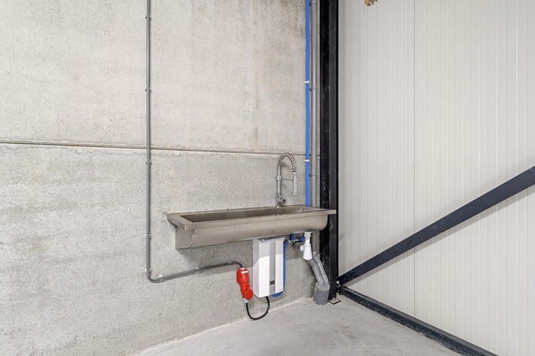 BedrijfsruimteaanExpeditieweg 8 r<br/> inAndelst