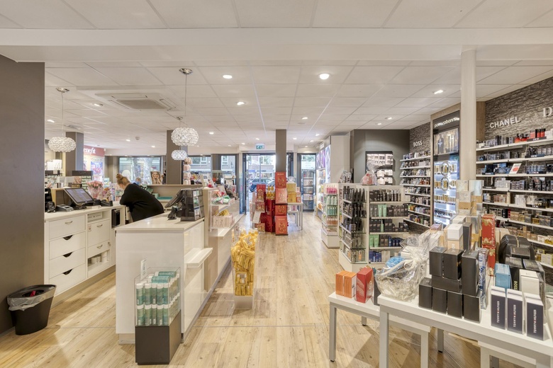 WinkelruimteaanBinnenweg 104<br/> inHeemstede