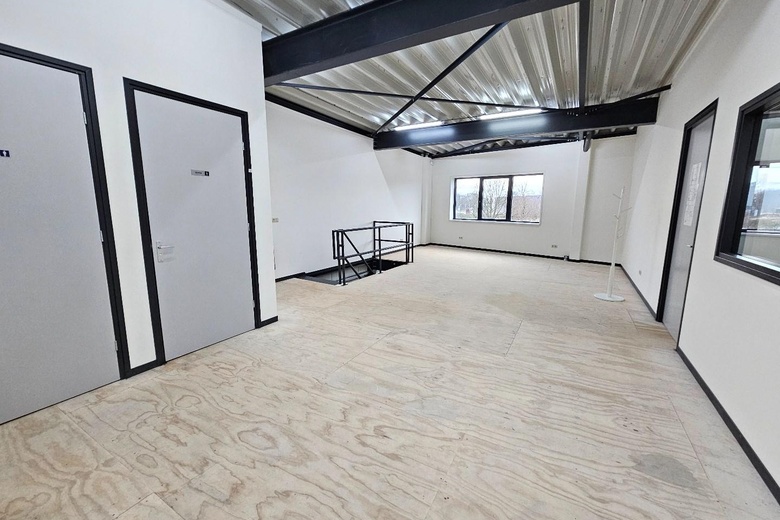BedrijfsruimteaanSchepelstraat 47<br/> inRoermond BedrijfsruimteaanSchepelstraat 47<br/> inRoermond