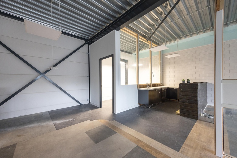 BedrijfsruimteaanPesetaweg 79 D<br/> inNieuw-Vennep