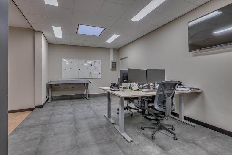 BedrijfsruimteaanGroethofstraat 18<br/> inVenlo BedrijfsruimteaanGroethofstraat 18<br/> inVenlo