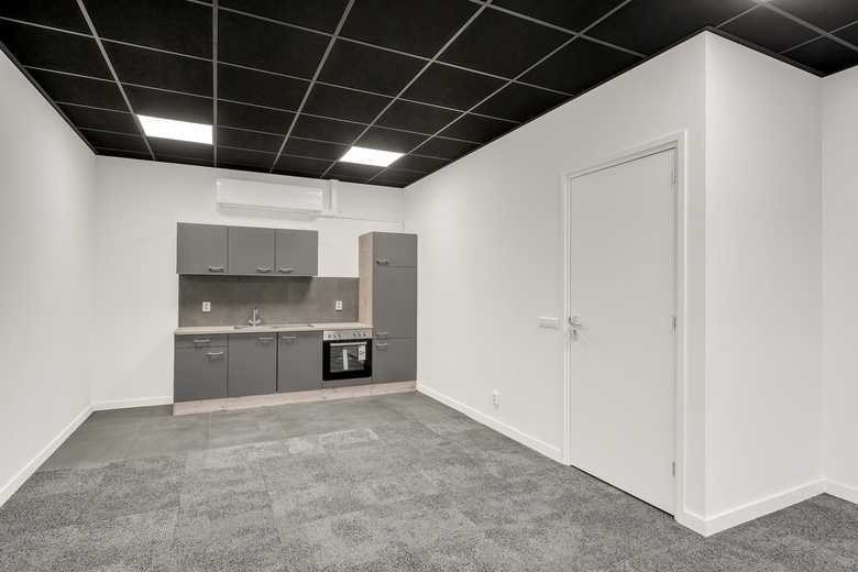 BedrijfsruimteaanIndustrieweg 12 C<br/> inZoeterwoude