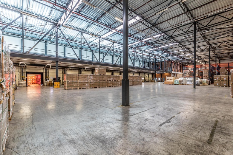 BedrijfsruimteaanShannonweg 82<br/> inBotlek Rotterdam