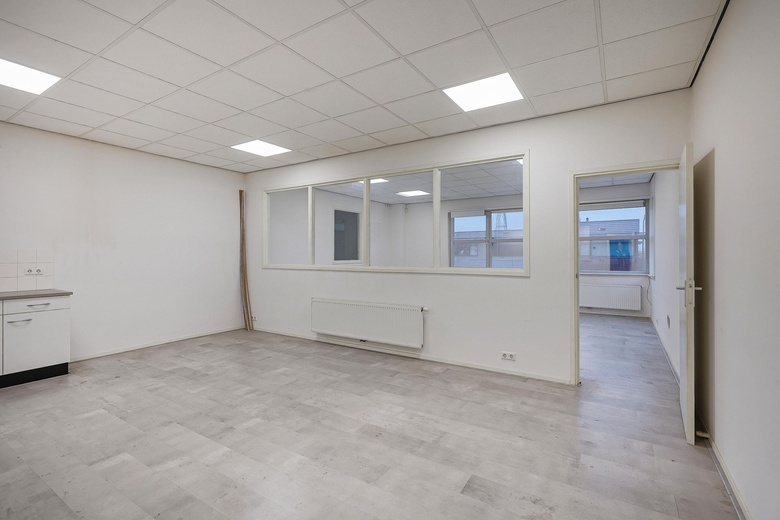 BedrijfsruimteaanAngstelpark 201<br/> inNieuwersluis