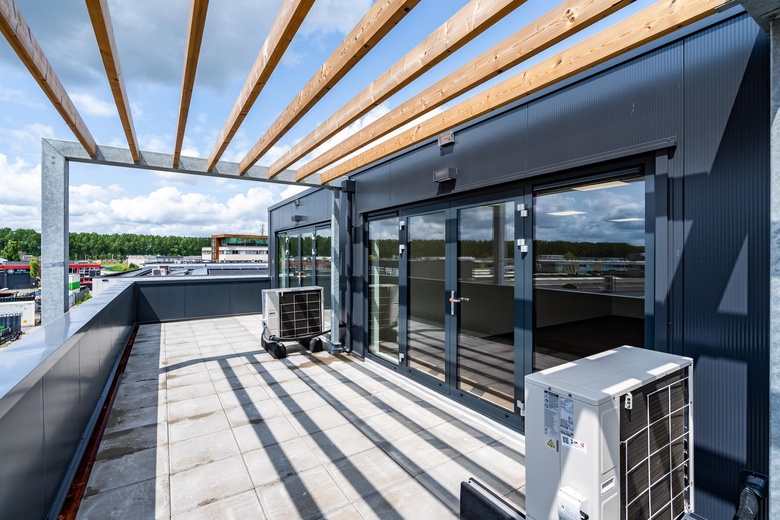 BedrijfsruimteaanEemmeerlaan 2 M<br/> inWeesp