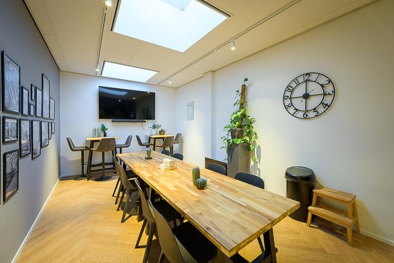 BedrijfsruimteaanLinschotenstraat 47<br/> inRotterdam BedrijfsruimteaanLinschotenstraat 47<br/> inRotterdam