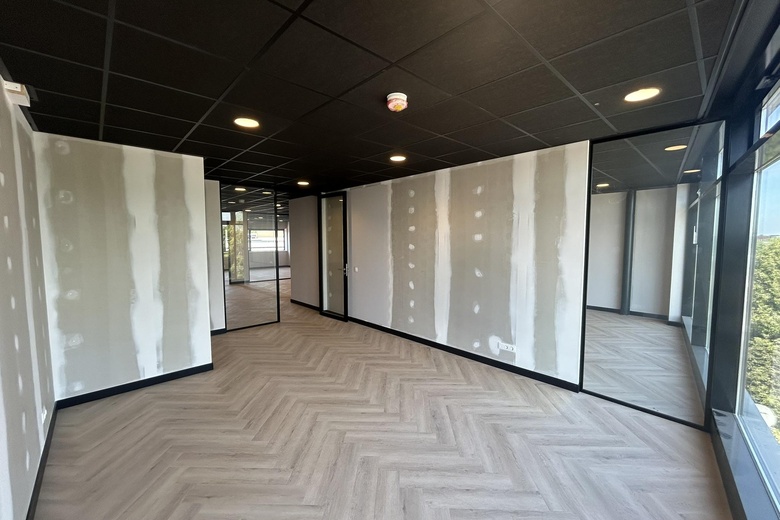 BedrijfsruimteaanLorentzstraat 15 BU5<br/> in's-Gravenzande BedrijfsruimteaanLorentzstraat 15 BU5<br/> in's-Gravenzande