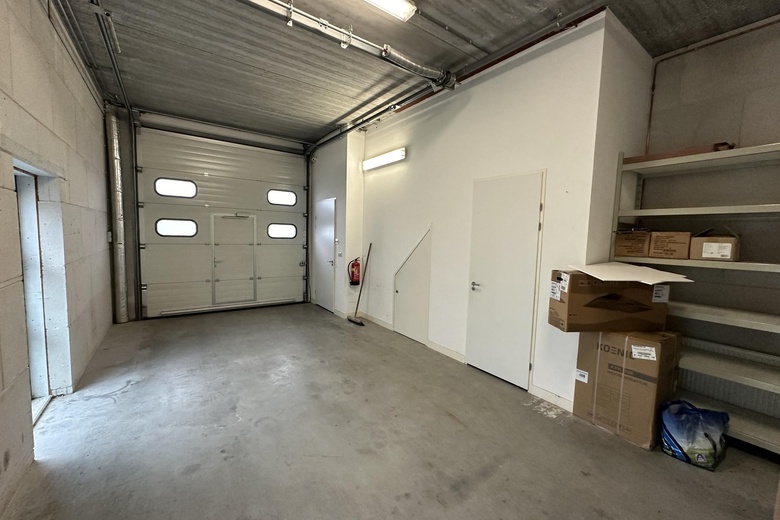 BedrijfsruimteaanA. van Leeuwenhoekweg 38 B 2<br/> inAlphen aan den Rijn BedrijfsruimteaanA. van Leeuwenhoekweg 38 B 2<br/> inAlphen aan den Rijn