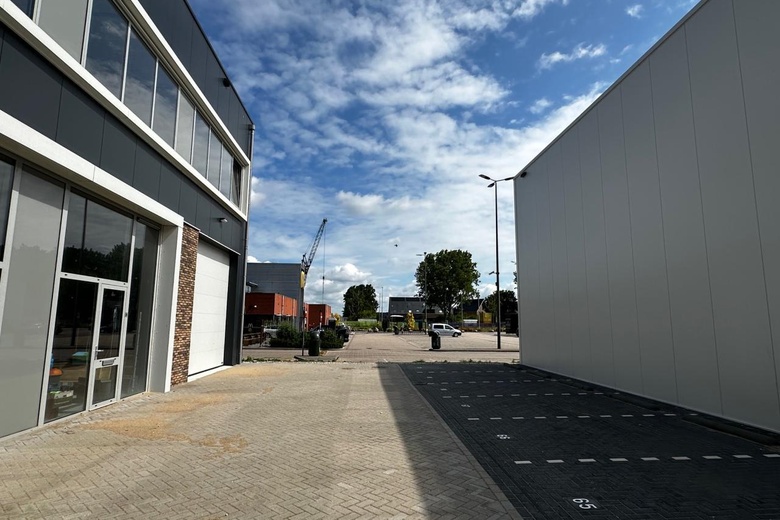 BedrijfsruimteaanKelvinstraat 9<br/> inZoetermeer