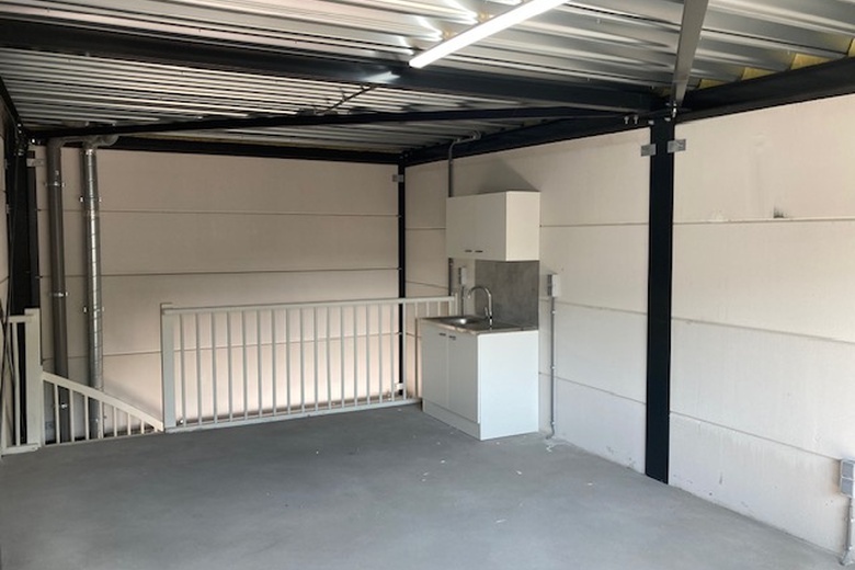 BedrijfsruimteaanNikkelweg 213<br/> inAlphen aan den Rijn