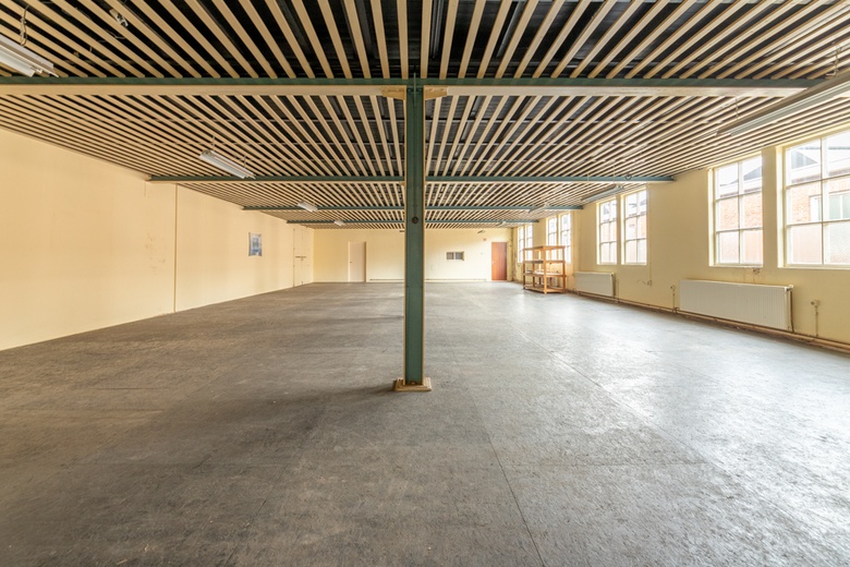 BedrijfsruimteaanHoutstraat 6<br/> inMegen BedrijfsruimteaanHoutstraat 6<br/> inMegen