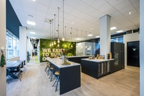 Bekijk foto 5 van eenheid 1 aan de Schipluidenlaan 4 in Amsterdam