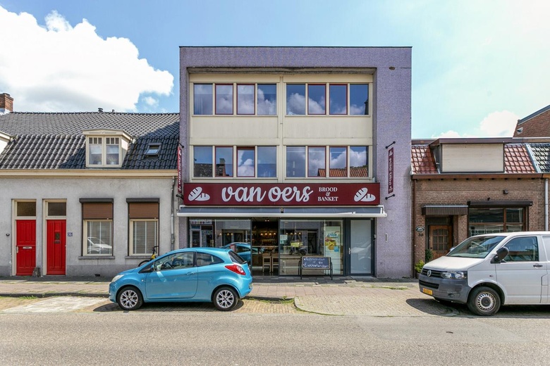 BedrijfsruimteaanAntwerpsestraatweg 37<br/> inBergen