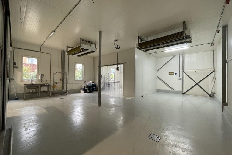 BedrijfsruimteaanTurfstekerstraat 51<br/> inAalsmeer