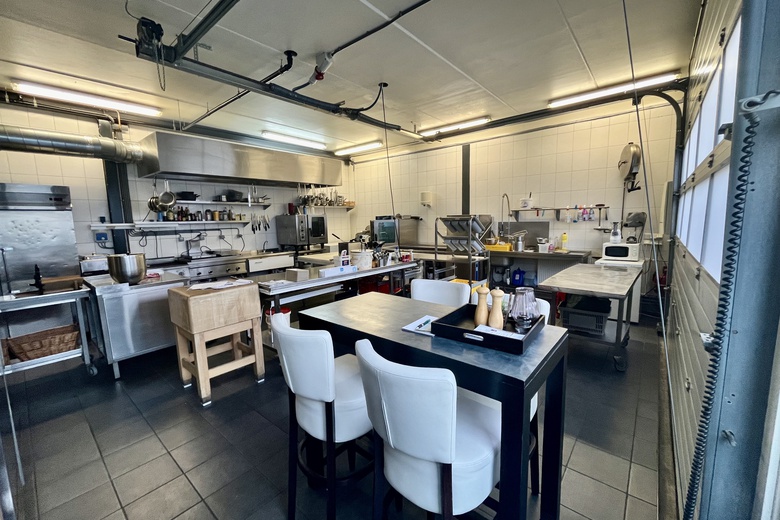HorecaaanMetaalstraat 18 a<br/> inHaaksbergen HorecaaanMetaalstraat 18 a<br/> inHaaksbergen